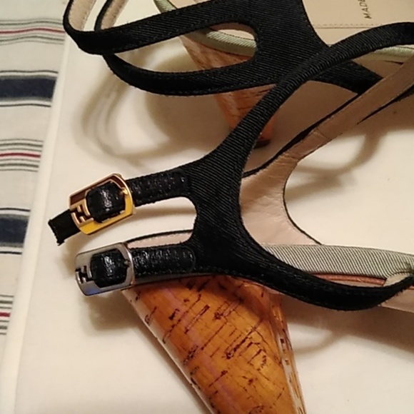 Fendi sandals - Picture 1 of 4